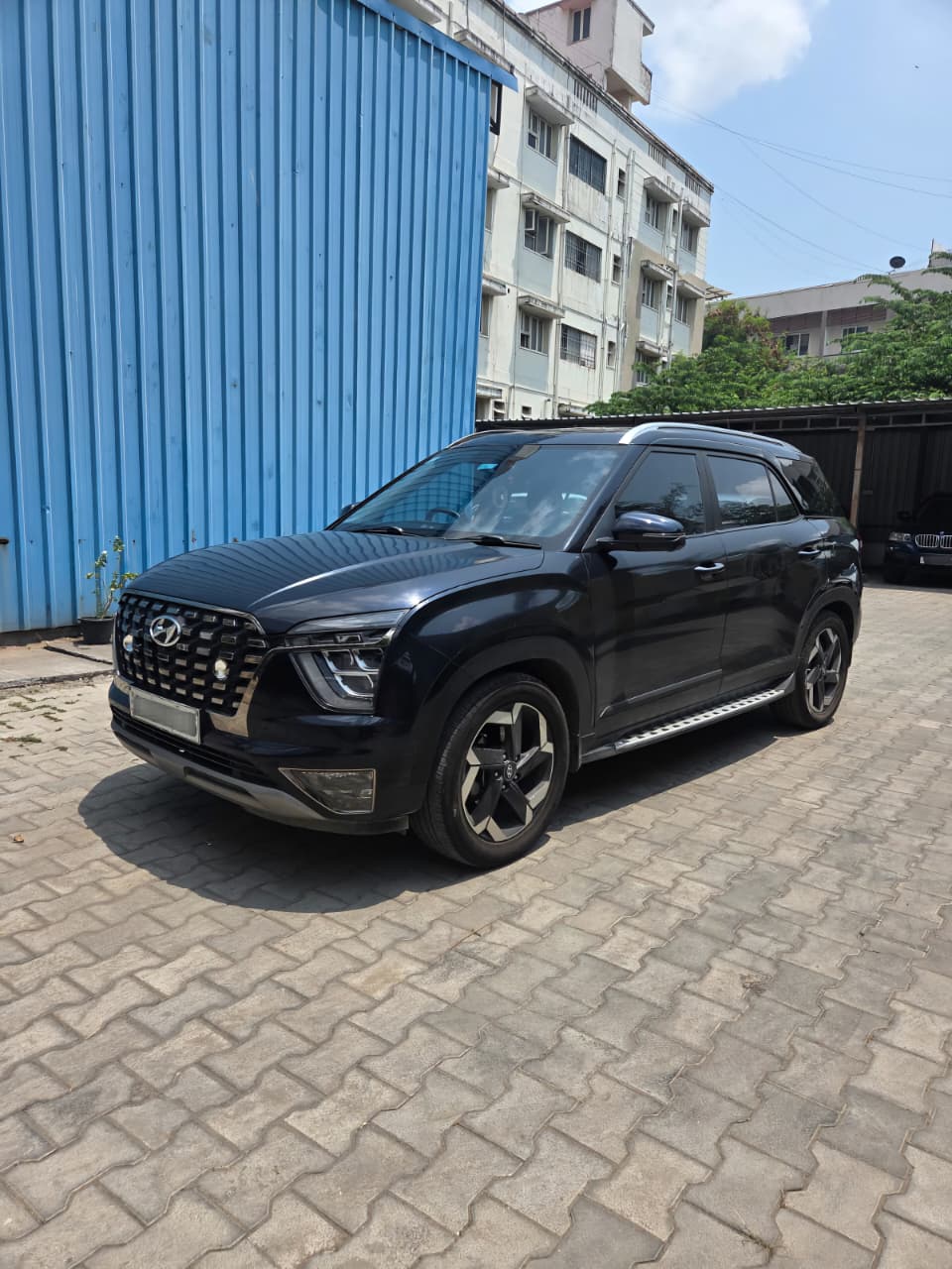 HYUNDAI ALCAZAR SIGNATURE 2.0 AT - Image 4