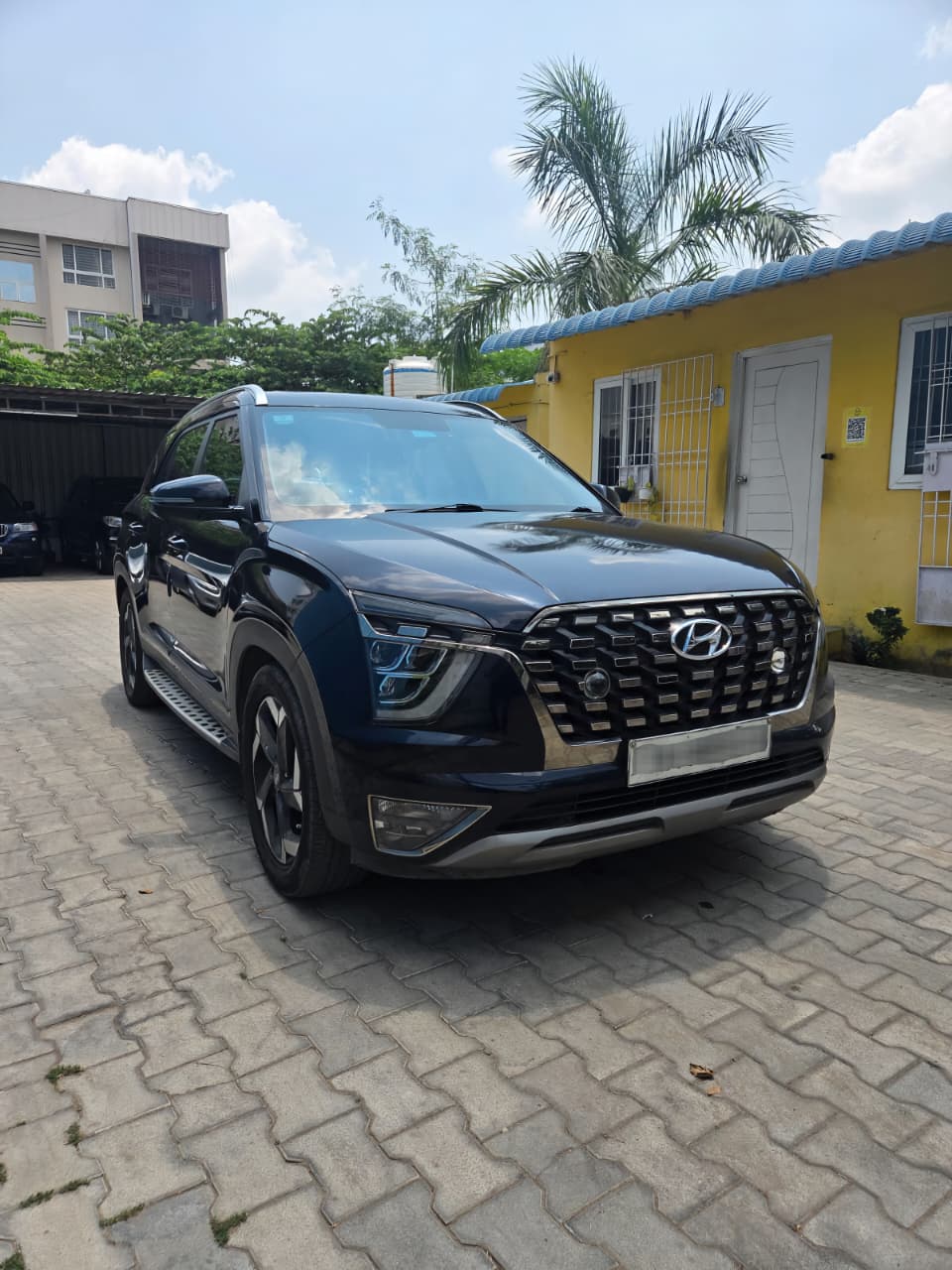 HYUNDAI ALCAZAR SIGNATURE 2.0 AT - Image 5