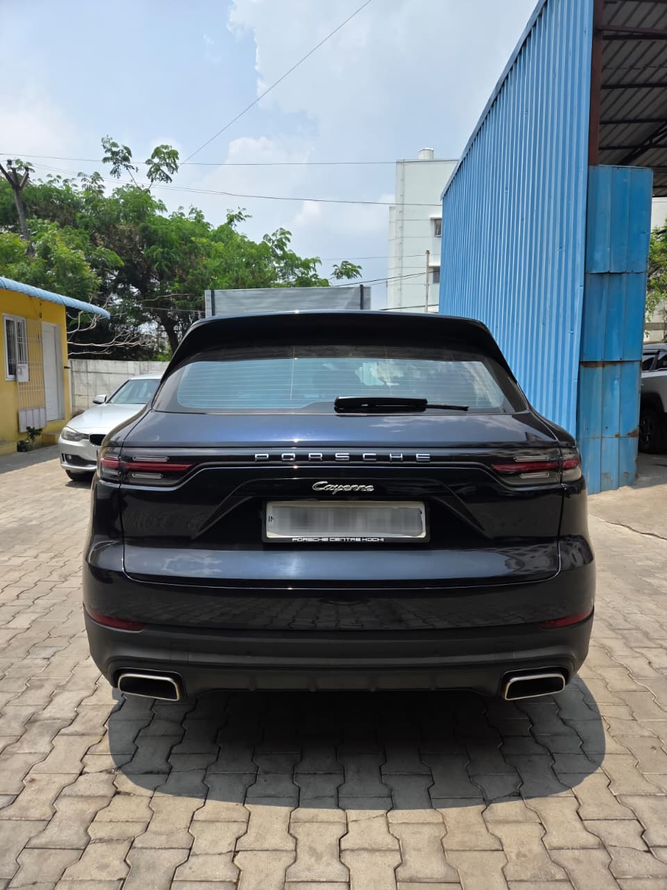 PORSCHE CAYENNE E-HYBRID - Image 7