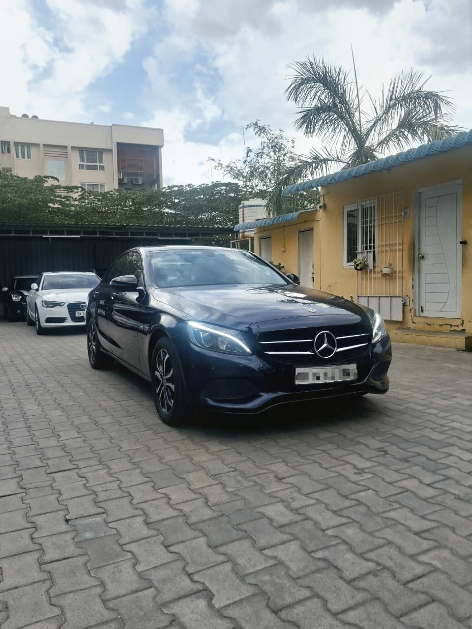 MERCEDESBENZ C CLASS C220D - Image 3