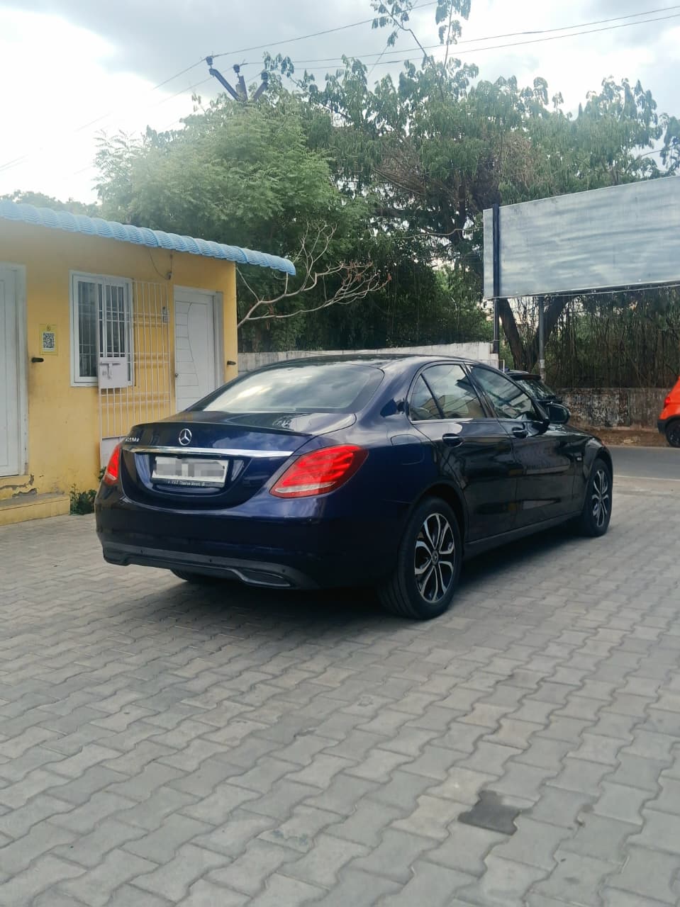 MERCEDESBENZ C CLASS C220D - Image 4