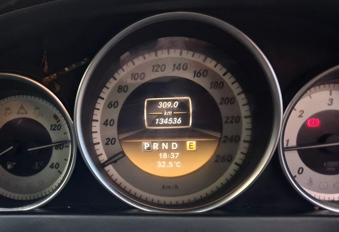MERCEDESBENZ C CLASS C250 - Image 10
