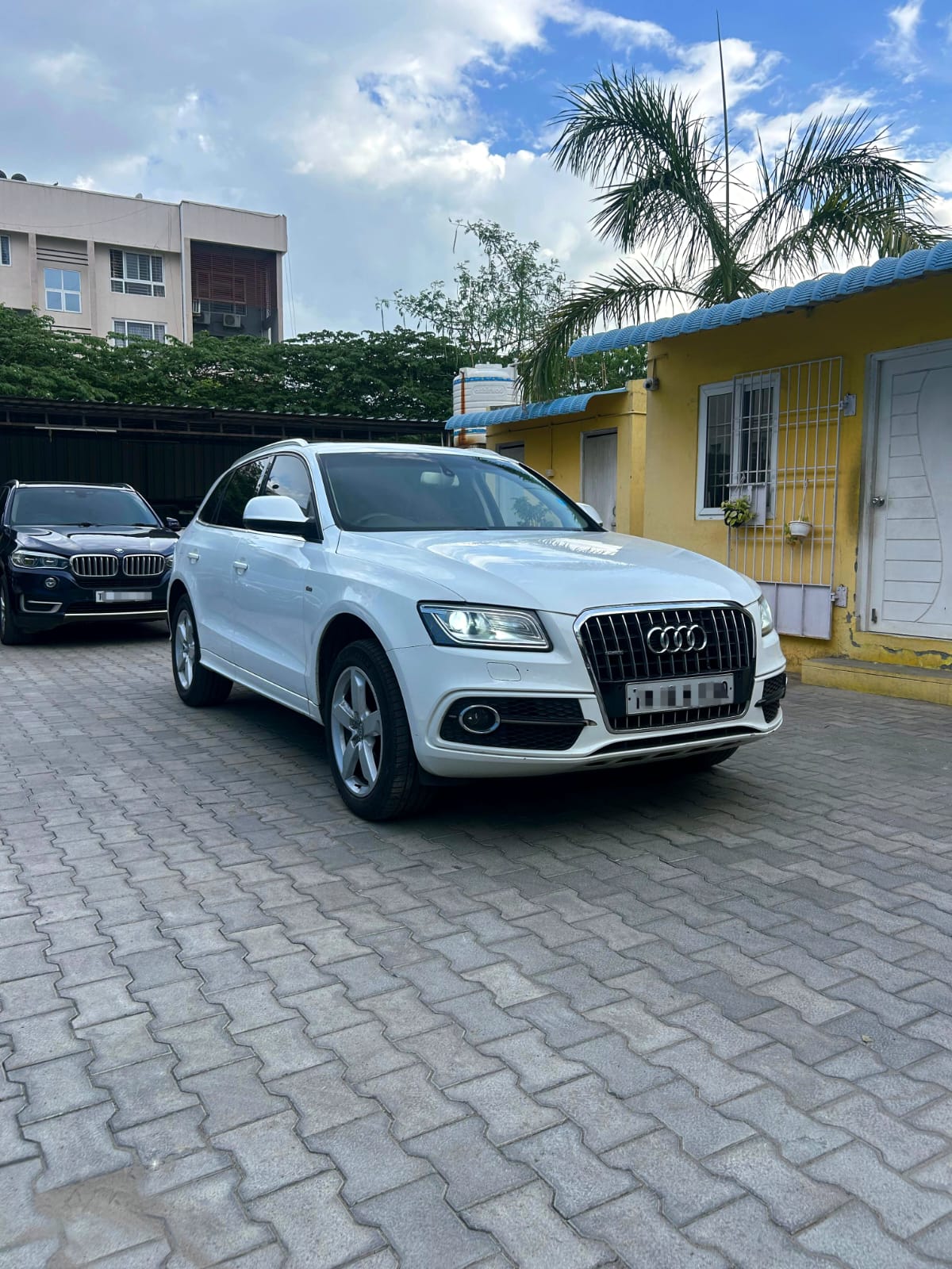 AUDI Q5 30 TDI - Image 2