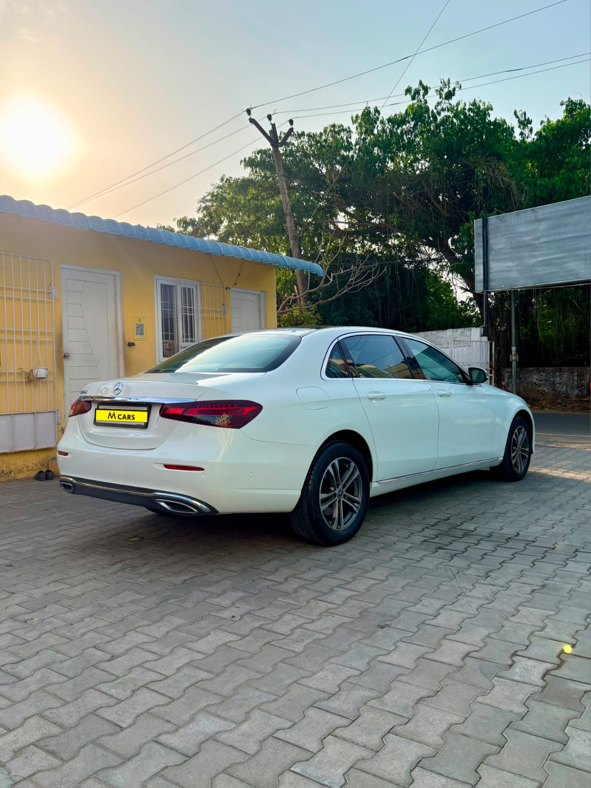 Mercedes-Benz E220d - Image 6