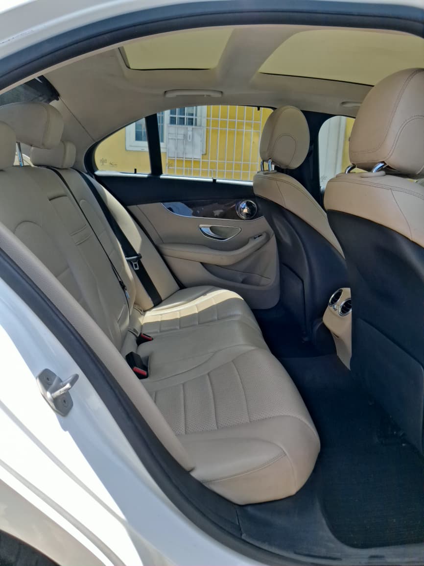 MERCEDESBENZ C CLASS C220D - Image 9