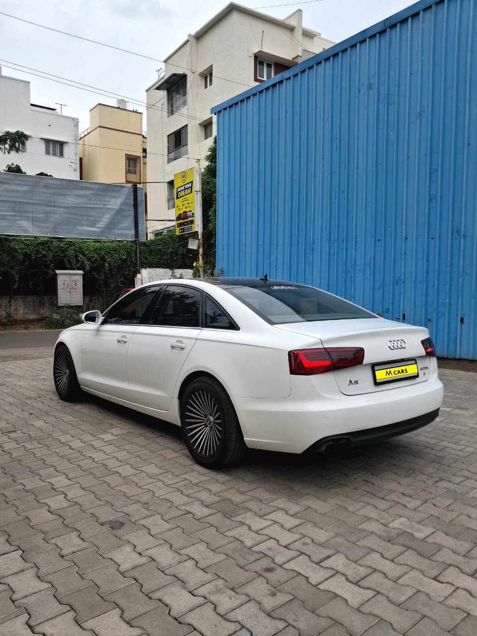 AUDI A6 20 TDI PREMIUM PLUS AT - Image 5