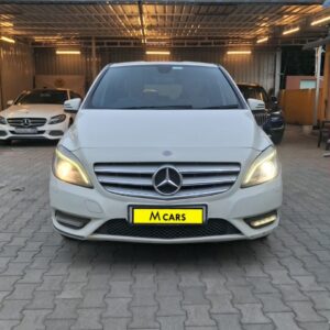 MERCEDES BENZ  B 180